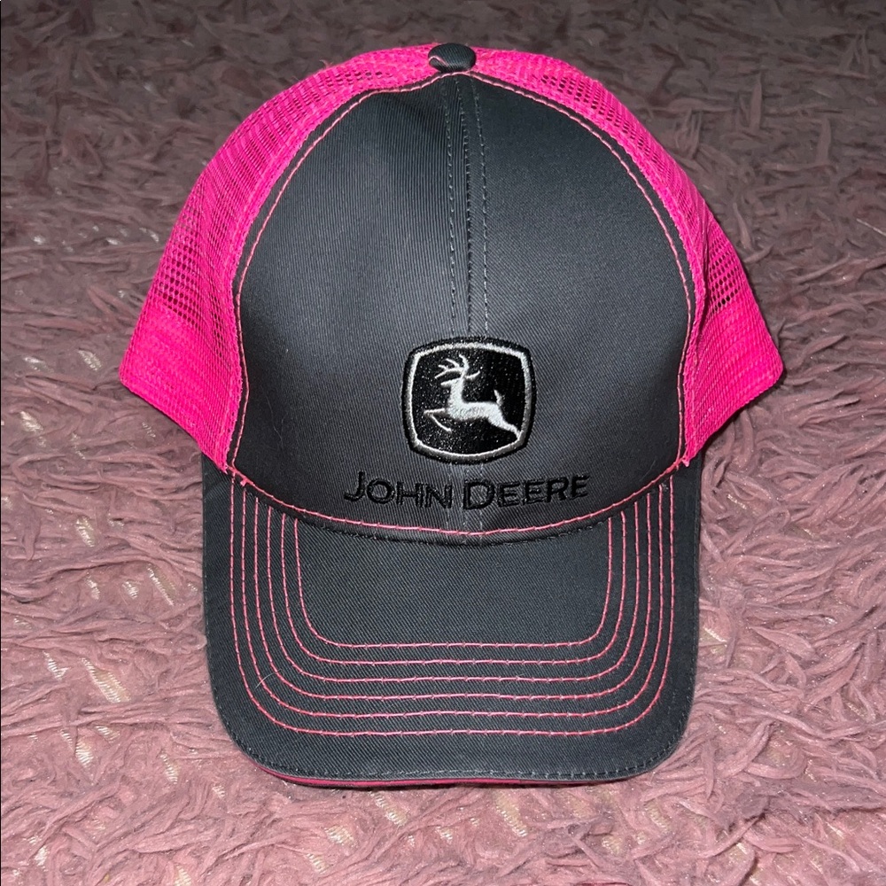 NWOT John Deere grey and hot Pink trucker Hat